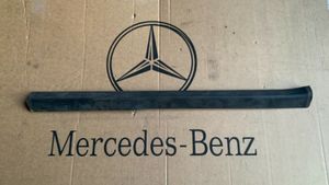 Mercedes-Benz CLC CL203 Listwa progowa przednia A2036862036