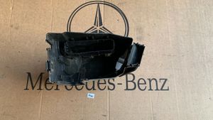 Mercedes-Benz C W203 Couvercle de boîte à fusibles A2035452301