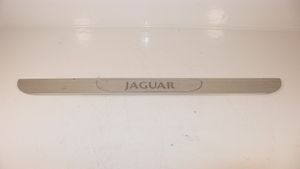 Jaguar S-Type Etuoven kynnyksen suojalista XR835413208BD
