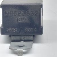 Mitsubishi Pajero Relè lampeggiatore d'emergenza MR583832