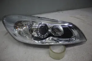 Volvo C30 Phare frontale LAMPA