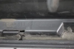 Audi Q2 - Listwa drzwi przednich LISTWA