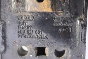 Audi Q7 4L Pillar (middle) gfhgfjrtyuhtrjty