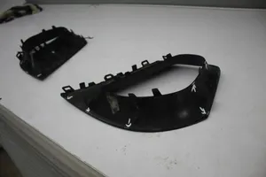 Renault Megane III Grille inférieure de pare-chocs avant Dbjtscjjecjhd