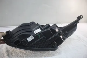 KIA Ceed Lampa przednia 92102J7050