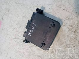 Mercedes-Benz C W203 Oven ohjainlaite/moduuli 2038202285