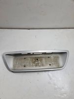 Mercedes-Benz C W203 Takaluukun koristelista A2037500381