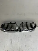 BMW 5 E60 E61 Grille de calandre avant 10627110