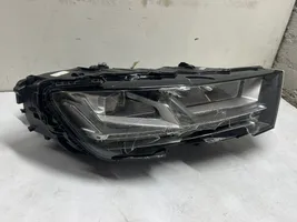 Audi Q7 4M Lampa przednia 4M0941034B