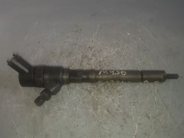 KIA Carens I Fuel injector 