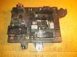 Opel Astra J Module de fusibles 365927271