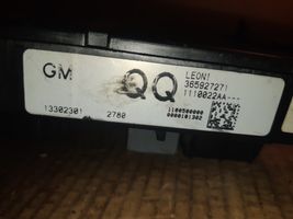 Opel Astra J Módulo de fusible 365927271