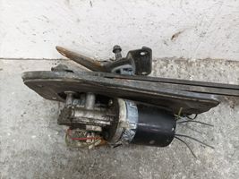 Citroen Berlingo Mechanizm i silniczek wycieraczek szyby przedniej / czołowej 404238