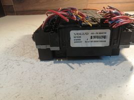 Volvo V70 Module de fusibles 8645729