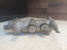 Audi A2 Główny cylinder hamulca 03339005512