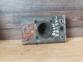 Renault Master II Gearbox mount 