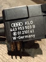 Audi 100 200 5000 C3 Manetka / Przełącznik wycieraczek 443953503B