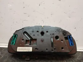 Volkswagen PASSAT Speedometer (instrument cluster) 3b0920827a