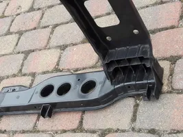 KIA Sportage Support de radiateur sur cadre face avant 