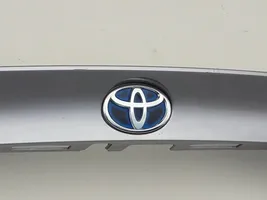 Toyota C-HR Couvercle de coffre 76811-F4010