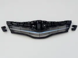 Toyota Yaris Maskownica / Grill / Atrapa górna chłodnicy 53121-52170