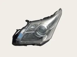 Toyota Avensis T270 Faro delantero/faro principal 81070-05330