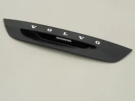 Volvo V40 Couvercle de coffre 31301301
