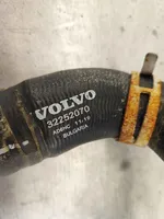 Volvo XC60 Coolant pipe/hose 32252070