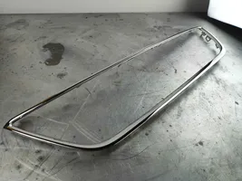 Seat Leon (5F) Etupuskurin ylempi jäähdytinsäleikkö 5F08546432ZZ