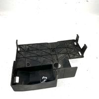 BMW 3 E46 Coperchio/tappo della scatola vassoio della batteria 8381015