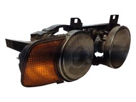 BMW 5 E34 Lampa przednia 13174000