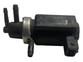 Audi A6 S6 C5 4B Solenoidinis vožtuvas 8D0906627