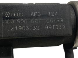 Audi A6 S6 C5 4B Solenoidinis vožtuvas 8D0906627