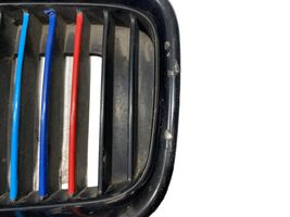 BMW 3 E36 Grille inférieure de pare-chocs avant 8151547