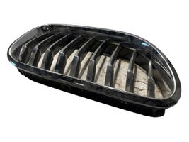 BMW 6 F12 F13 Maskownica / Grill / Atrapa górna chłodnicy 7370390