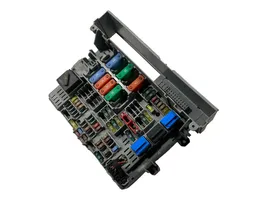 BMW 3 E90 E91 Fuse module 10688710