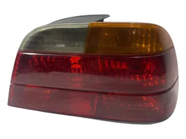 BMW 7 E38 Lampa tylna 8379114