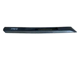 BMW 7 E38 Moulure, baguette/bande protectrice d'aile 8165219