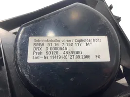 BMW 7 E65 E66 Przedni uchwyt na kubek tunelu środkowego 8223413