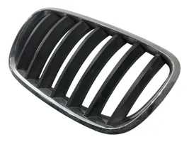 BMW X5 E70 Grille calandre supérieure de pare-chocs avant 7157687