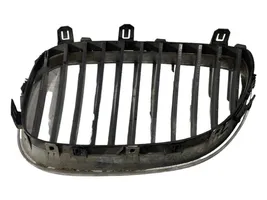 BMW 5 E60 E61 Maskownica / Grill / Atrapa górna chłodnicy 7065702