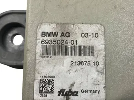 BMW 5 F10 F11 Antenas pastiprinātājs 6935024