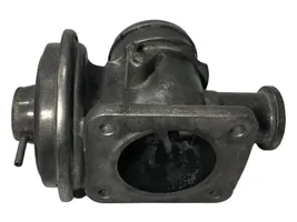 BMW 5 E39 EGR valve 2248717