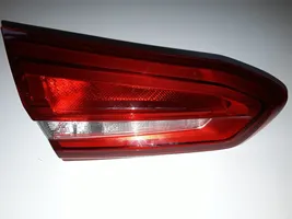 Ford Focus Lampy tylnej klapy bagażnika JX7B13A603TA