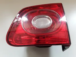 Volkswagen Tiguan Galinis žibintas dangtyje 5N0945094C