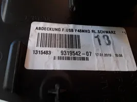 BMW X2 F39 Gniazdo / Złącze USB 9319542