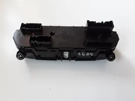 Ford Focus Ilmastoinnin ohjainlaite/moduuli F1ET18549
