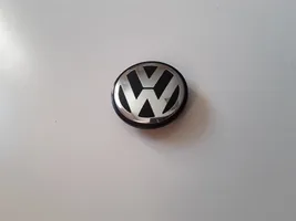 Volkswagen Golf VII Alkuperäinen pölykapseli 3B7601171