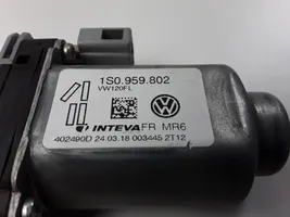 Skoda Citigo Moteur de lève-vitre de porte avant 1S0959802