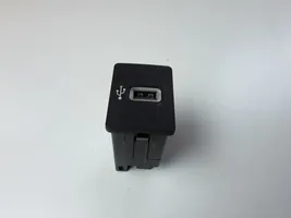 Ford Focus Connecteur/prise USB HS7T14F014AC